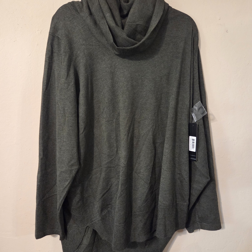 Cyrus Women's Olive Turtleneck Sweater